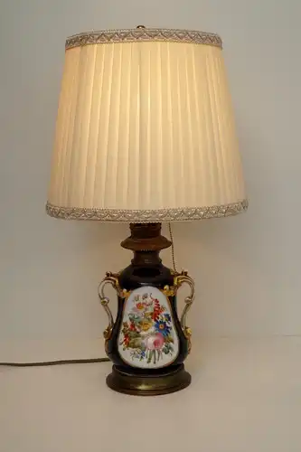 Elégante bureau Art Nouveau Art Art nouveau Lampe de table Petroleum 1920 porcelaine