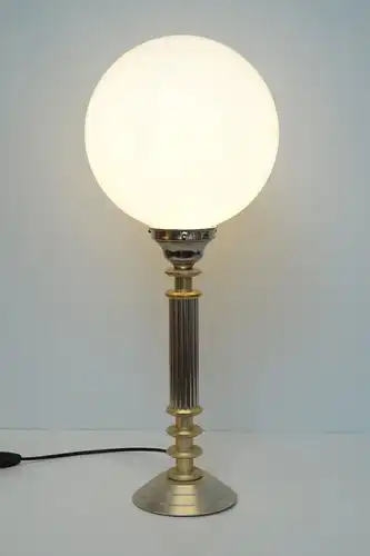 Elegante Art Deco Tischlampe "SHIMMERING MOON" Berlin Messing Nickel matt