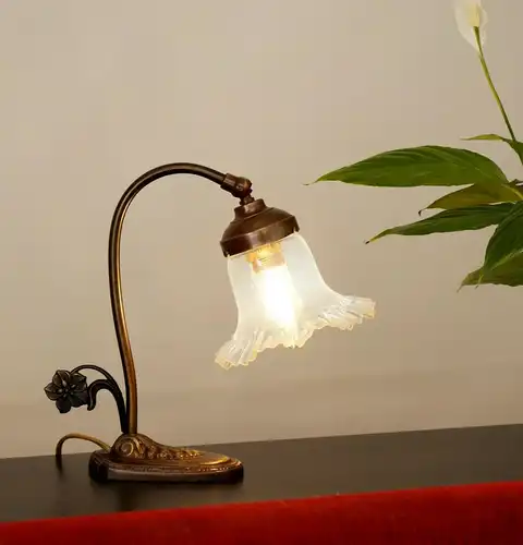 Belle lampe de chevet Art Nouveau Piano lampe en laiton verre ancien