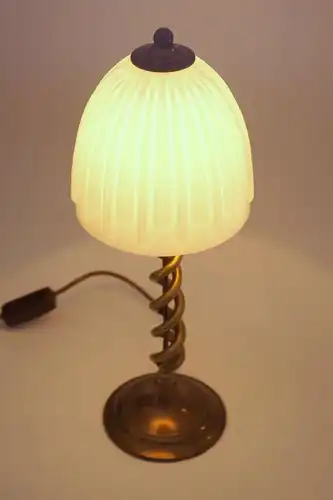 Sehr elegante Art Deco Messinglampe Berlin "SPIN BRASS" Unikat