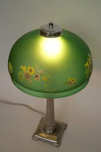 Schöne Landhaus Messinglampe vernickelt "TEMPTATION" apfelgrün Unikat Lampe