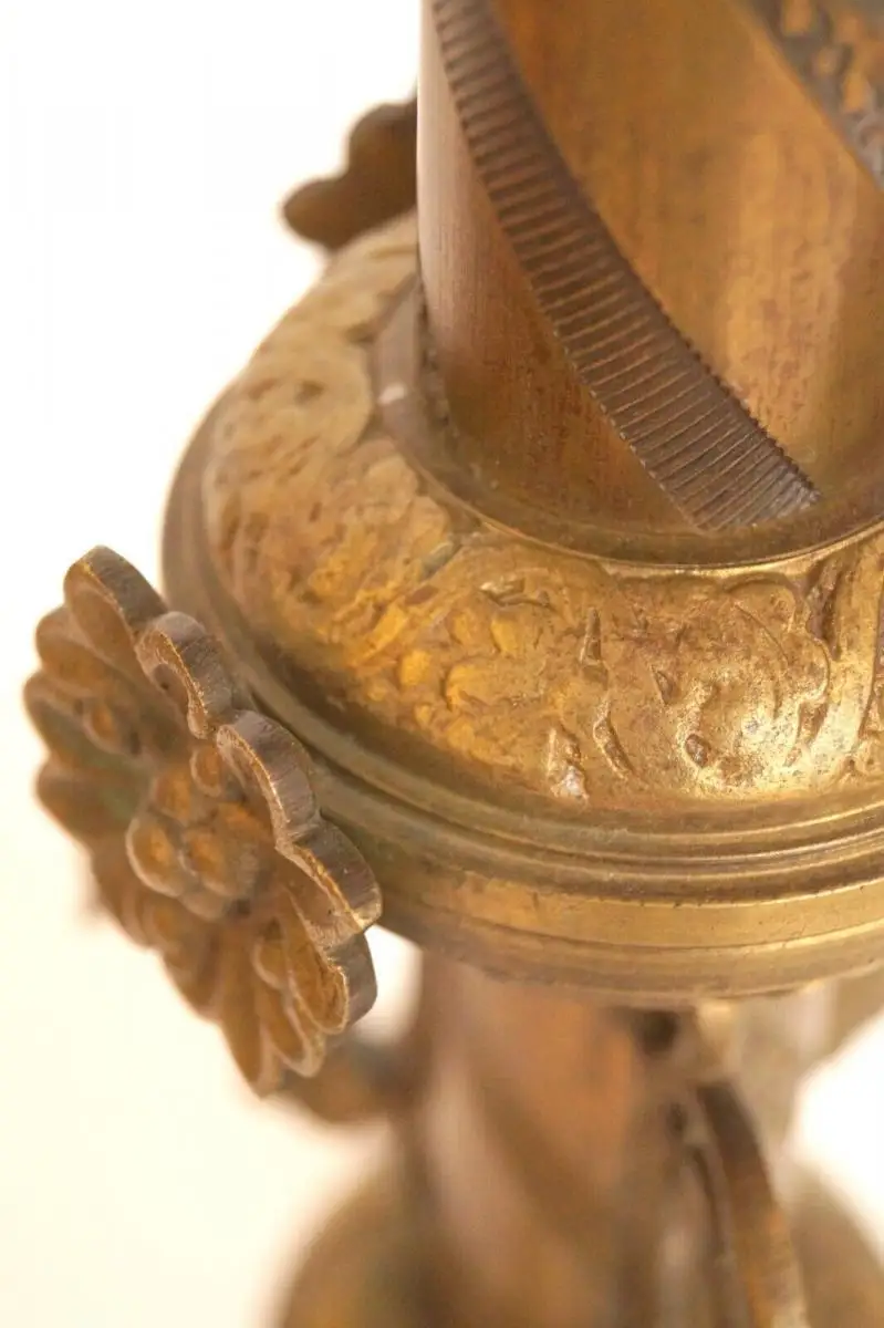 Antiker Kerzenleuchter sakral Kirchenleuchten Kirche Messing Bronze 1860 7