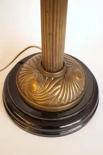 Lampe de table "FLOWERING" originale Art Nouveau Petroleum 1900 Unikat