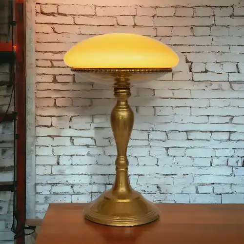 Lampe de table "THE SAUCER" Unikat Art Déco Lumières en laiton Vintage