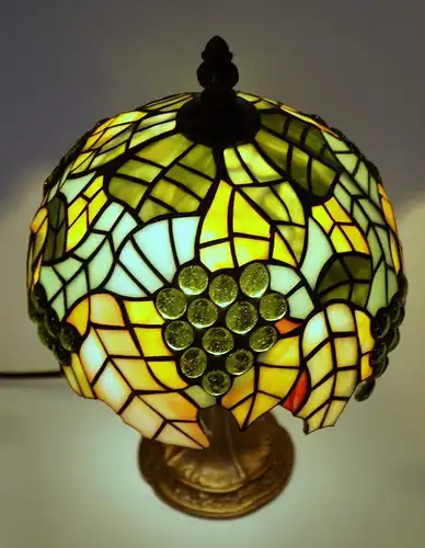 Sehr zierliche Jugendstil Tiffanyleuchte "GRAZ" Tischlampe Lampe Tiffany