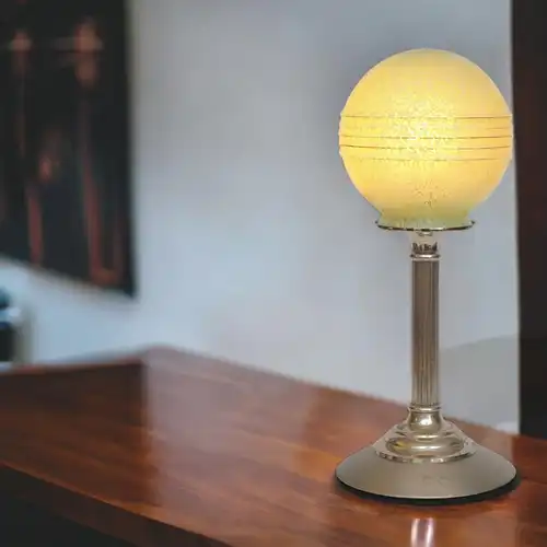 Art Deco Tischlampe "MOON" antikes Opalglas Schreibtischlampe zierlich Leuchte