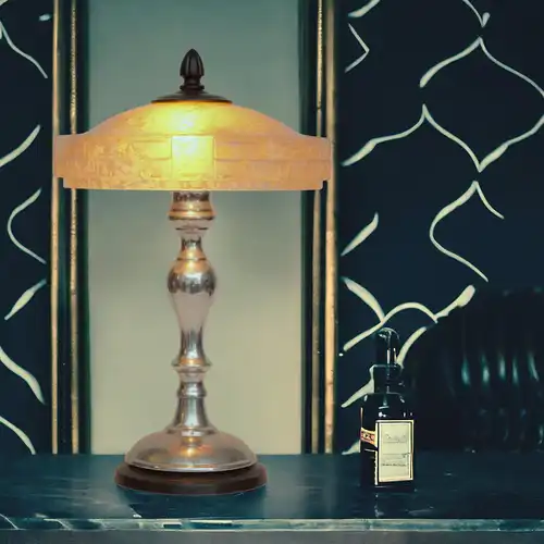 Art Deco Tischlampe "UNIQUE" antikes Opalglas Schreibtischlampe zierliche