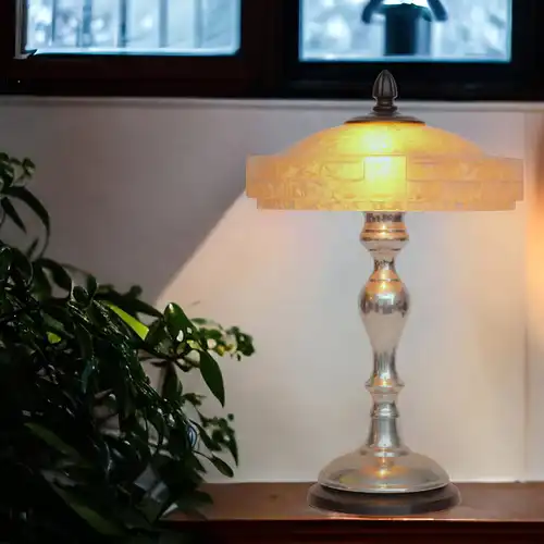 Art Deco Tischlampe "UNIQUE" antikes Opalglas Schreibtischlampe zierliche