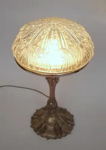 Art Nouveau Lampe champignon "ORNMENTIC" Lumpe Unikat simple lampe en laiton Berlin