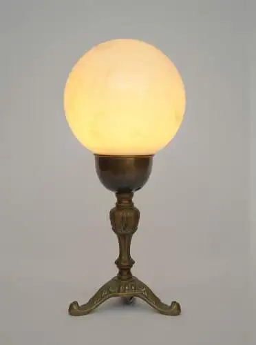 Zierliches Jugendstil Lämpchen "SMALL WORLD" Tischleuchte Unikat Messinglampe