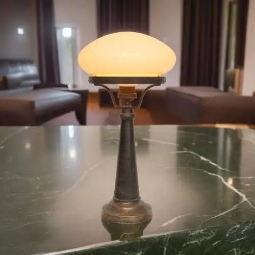 Art Deco Design Pilzlampe Tischleuchte "OLD COURTHOUSE" Einzelstück Tischlampe