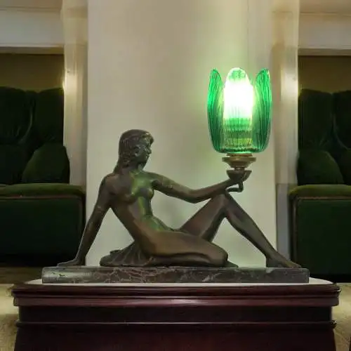 Original Art Deco Tischleuchte "GREEN MAIDEN" Figurenleuchte Marmor Tischlampe