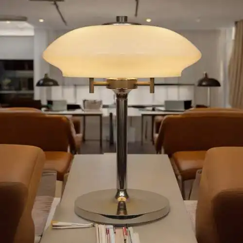 Riesige Bauhaus Mid-Century Designer Leuchte Arztleuchte Schreibtisch