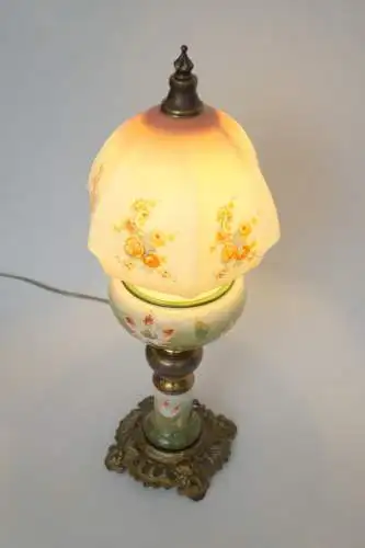 Art Nouveau Lampe de table Unikat Art nouveau Lumières de pétrole 1900