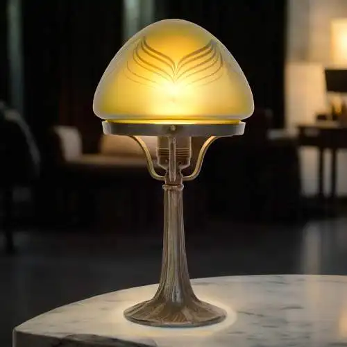 Art Déco Tischleuchte "DARK WIDOW" irisierend ähnlich Lötz Bronze Lampe