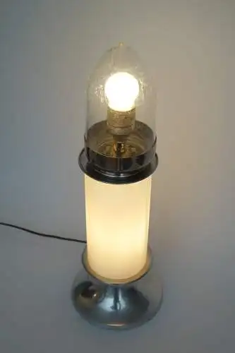 Lampe de table "TOPROC" pour les espaces uniques