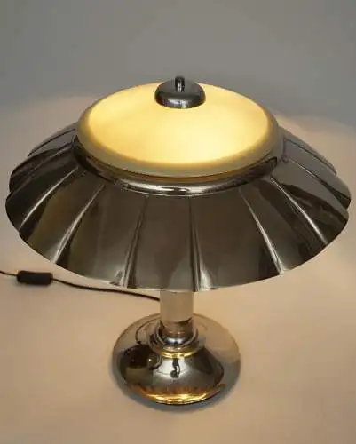 Orig. Art Déco Schreibtischleuchte "SILVER UMBRELLA" Bankerlampe Chrom 1930