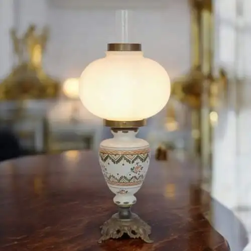 Klassische Jugendstil Tischleuchte "MADAME WHITE" Unikat Tischlampe Majolika