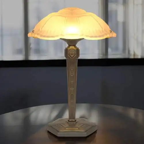 Sehr elegante Art Déco Prunkleuchte "RENNES" Unikat Einzelstück Bankerlampe
