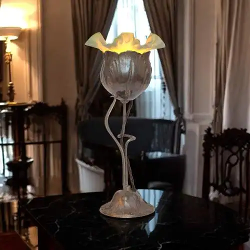 Traumhafte Art Nouveau Jugendstil Tischlampe "SILVER TULIP" Unikat Sammlerstück