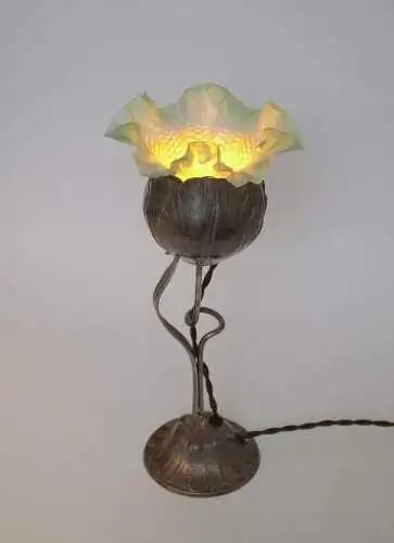 Traumhafte Art Nouveau Jugendstil Tischlampe "SILVER TULIP" Unikat Sammlerstück