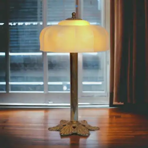 JUGENDSTIL Kaffeehausleuchte Tischlampe Messinglampe Wien Unikat
