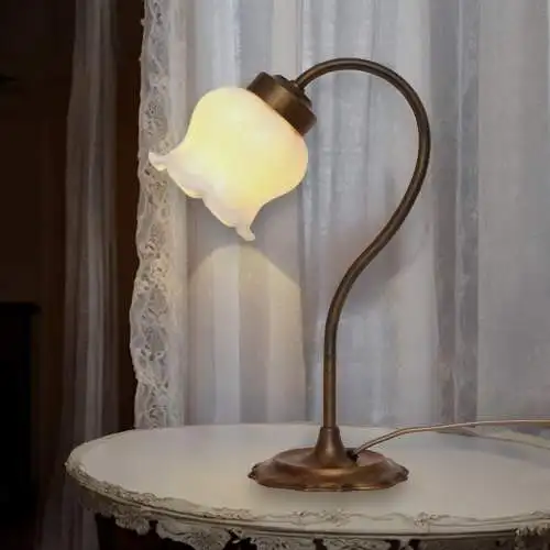 Jugendstil Messinglampe "WHITE ROSE" Unikat Tischleuchte