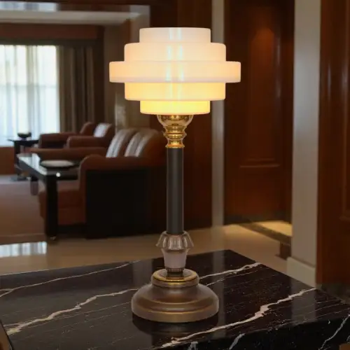 Einzelstück große Art Déco Design Tischleuchte "COVENTRY" Messinglampe