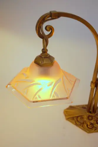 Einzigartige original Art Deco Design Tischleuchte "BLIND SIDE" Messinglampe