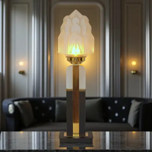 Fantastische Art déco Design Skyscraper Tischleuchte "LONDON ARROW" Tischlampe