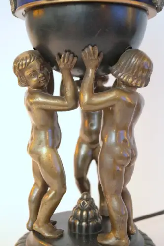 Einzigartige Art Déco Schreibtischleuchte «TROIS GRÂCES» Unikat Bronzelampe