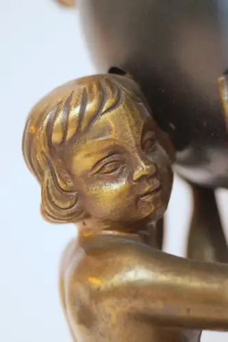 Einzigartige Art Déco Schreibtischleuchte «TROIS GRÂCES» Unikat Bronzelampe