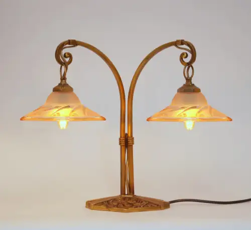 Einzigartige original Art Deco Design Tischleuchte "BLIND SIDE" Messinglampe
