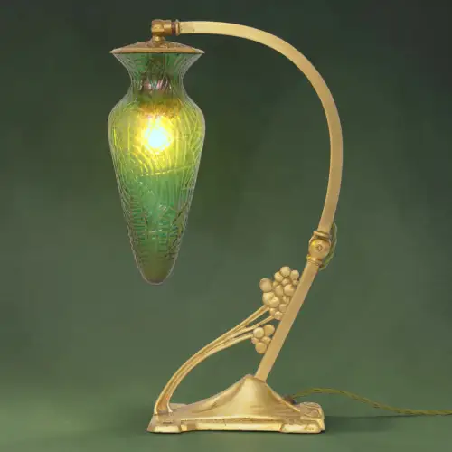 Absolut einzigartige original Art Déco Tischleuchte "GREENY 2" Lötz Messinglampe