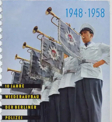 10 Jahre Wiederaufbau der Berliner Polizei 1948 - 1958. - Große Polizewischau Olympiastadion Berlin 31. August 1958. 