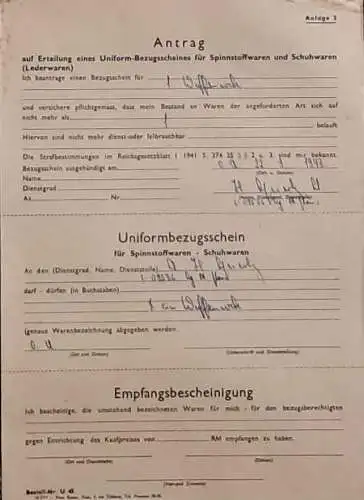 Original-Uniformbezugsschein / Antrag auf Erteilung eines Uniform-Bezugsscheins für Spinnstoffwaren und Schuhwaren (Lederwaren) - Bestell-Nr. U 45 - Anlage 1. 