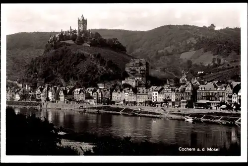 Ak Cochem a.d. Mosel, Flusspartie mit Stadtblick und Burg