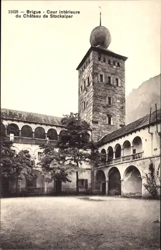 Ak Brigue Brig Glis Kt. Wallis, Cour intérieure du Château de Stockalper