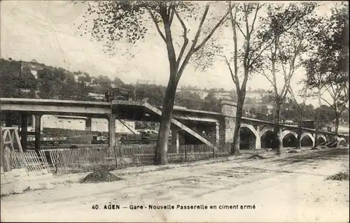 Ak Agen Lot et Garonne, Gare, Nouvelle Passerelle en ciment armé, Gleisübergang aus Stahlbeton