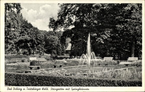 Ak Bad Driburg im Kreis Höxter, Partie am Springbrunnen im ... Ak Bad Driburg im Kreis Höxter, Partie am Springbrunnen im ...