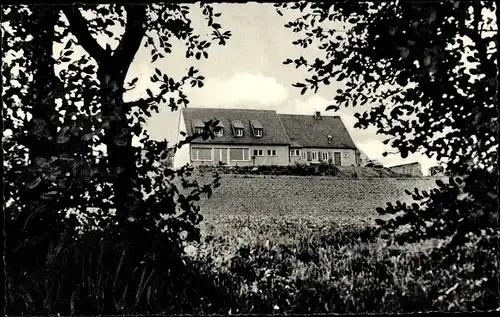 Ak Freisheim Berg in Rheinland Pfalz, Durchblick zum Schullandheim des Mädchen Gymnasiums