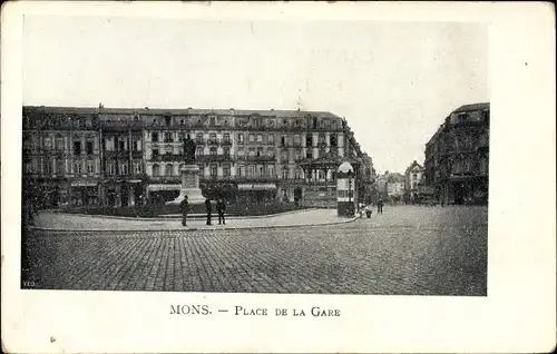 Ak Mons Wallonien Hennegau, Place de la Gare, Bahnhofsplatz, Denkmal