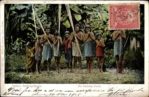 Ak Rio Pachitea Peru, Indios Antropofagos, Eingeborene, Gruppenportrait