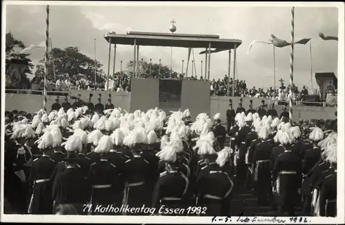 Foto Ak Essen im Ruhrgebiet Nordrhein Westfalen, 71. Katholikentag 1932