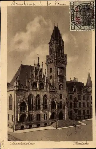 Ak Saarbrücken im Saarland, Blick auf das Rathaus