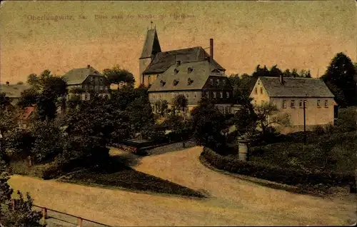 Ak Oberlungwitz in Sachsen, Blick nach der Kirche mit Pfarrhaus