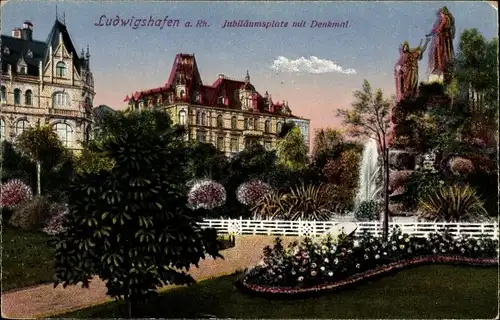 Ak Ludwigshafen am Rhein Rheinland Pfalz, Jubiläumsplatz mit Denkmal, Parkanlagen