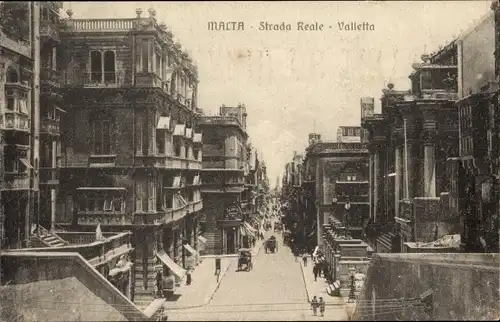 Ak Valletta Malta, Strada Reale, Straßenpartie