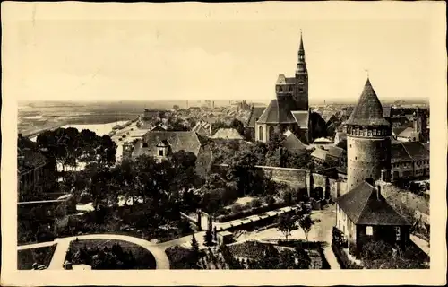 Ak Tangermünde in Sachsen Anhalt, Blick auf die Stadt vom Kapitelturm aus
