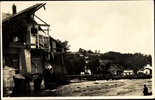 Ak Lauenstein im Müglitztal Altenberg, Partie am Bahnhof, Unwetter 8. Juli 1927